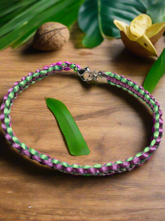 Macrame bracelet