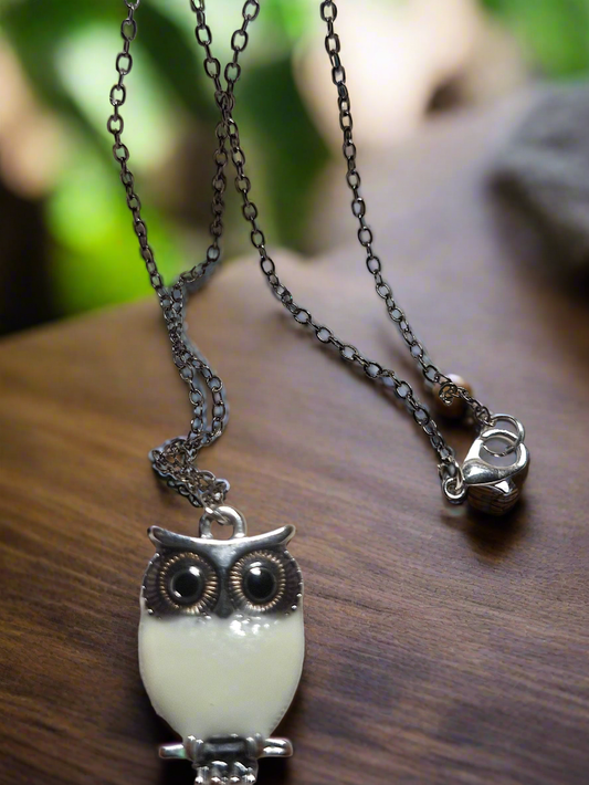 Owl charm necklace